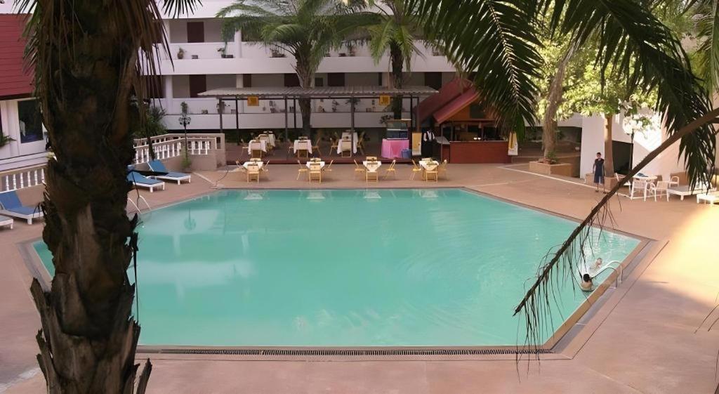 Pailyn Hotel Sukhothai Exterior photo