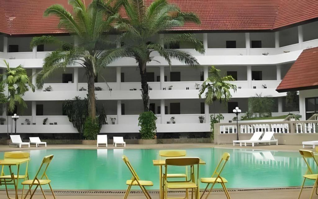 Pailyn Hotel Sukhothai Exterior photo